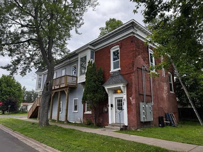 Photo - 1901 N 58th St Unit Apt 4