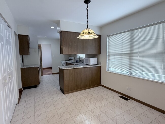 Photo - 1817 Altoona Ct