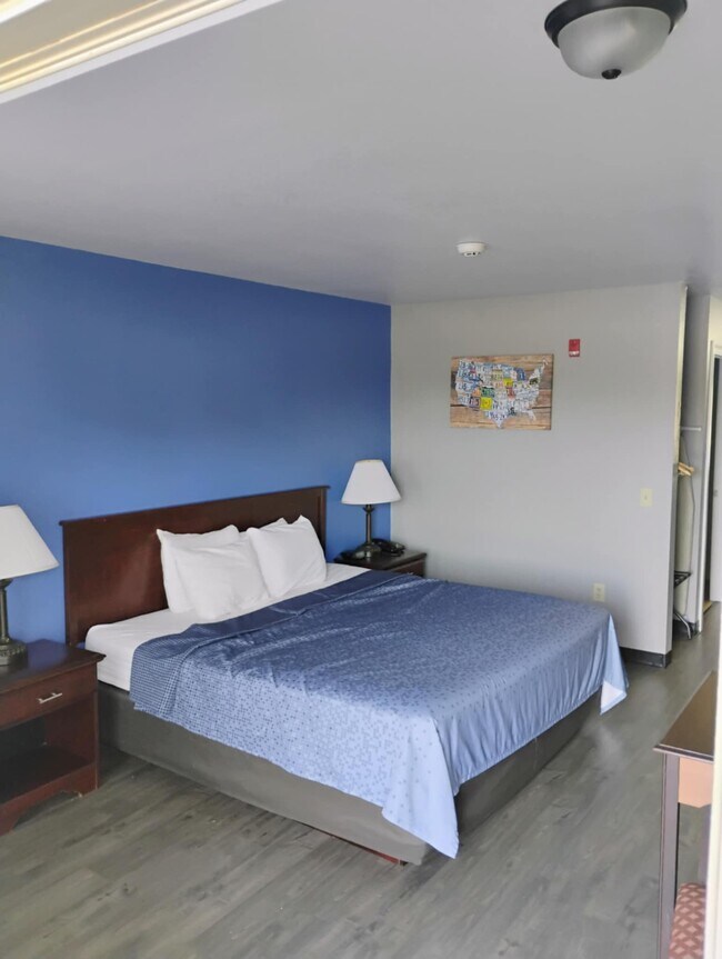 Photo - Cadron Commons