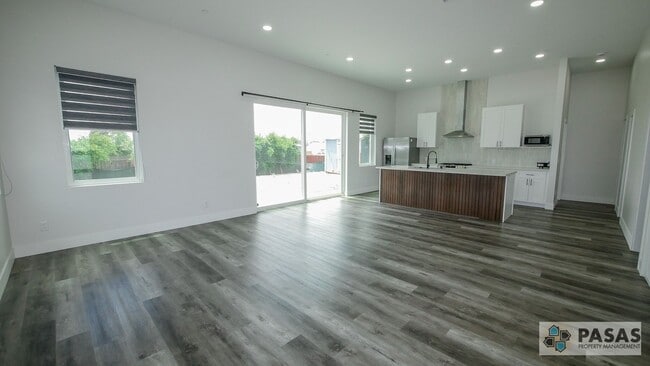 5535-5539 Potomac St. - 5539