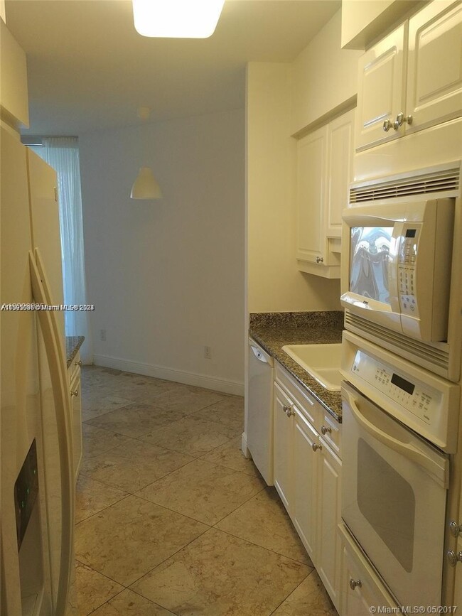 Photo - 4775 Collins Ave Unit 2208