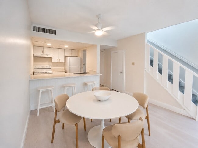 Photo - 1100 Turner St Unit 212
