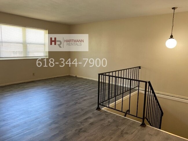 1103 Arrowhead Dr Unit 1103 Arrowhead #B