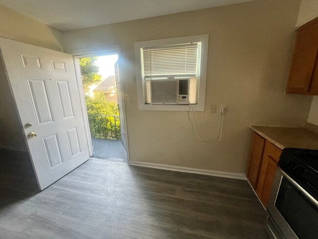 Photo - 1886 Phillips Ave Unit Apt b