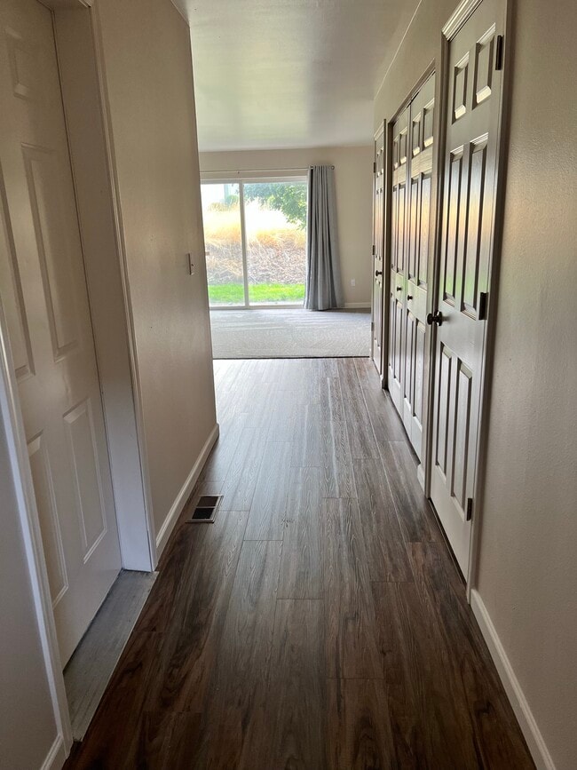 Photo - 5551 Glenridge Way