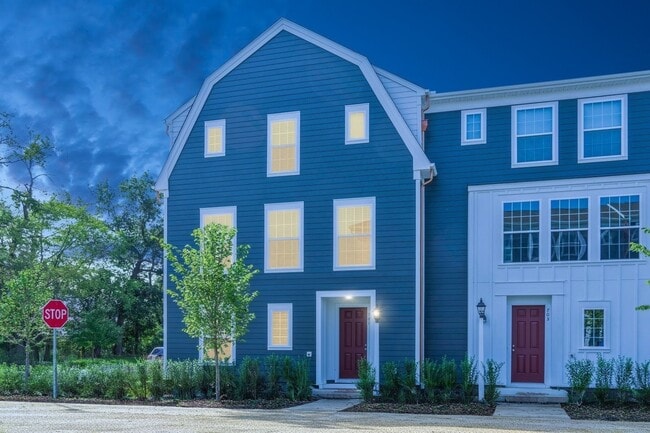 Photo - 701 Halcyon Ln