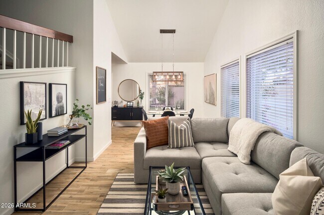 Photo - 322 E Bluebell Ln