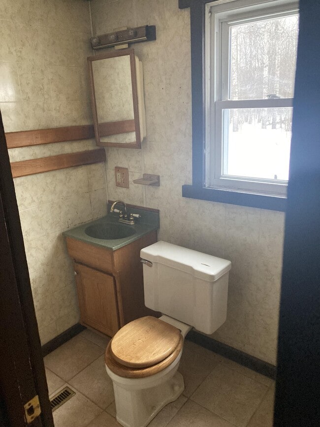Photo - 11801 Black River Rd