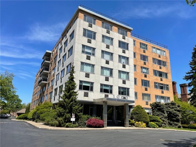 Building Photo - 1000 East Ave