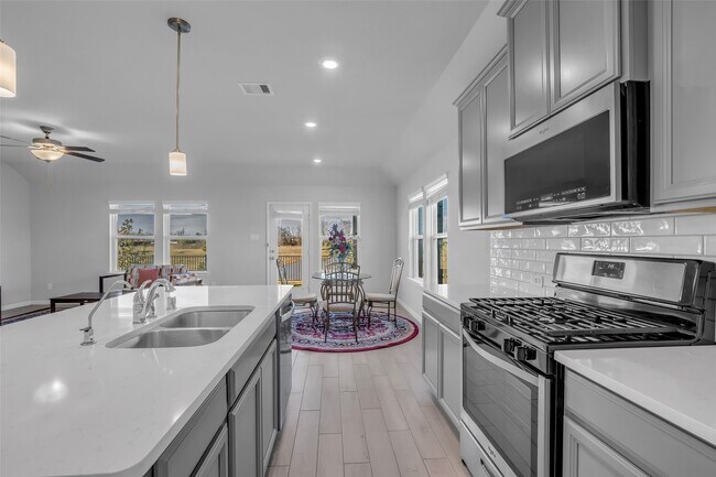 Photo - 1202 Oak Barrel Run