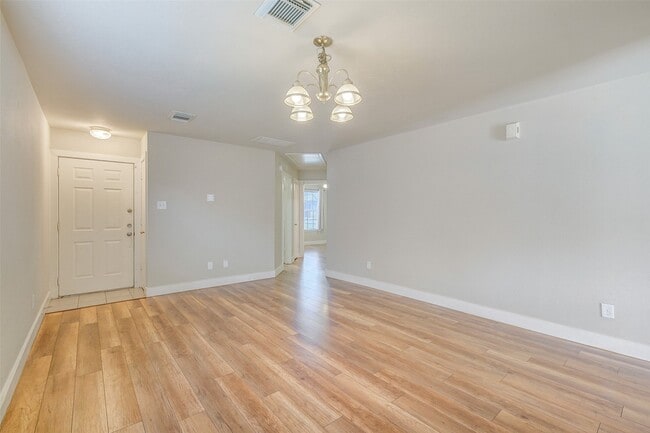 Photo - 605 Pinto Springs Ln