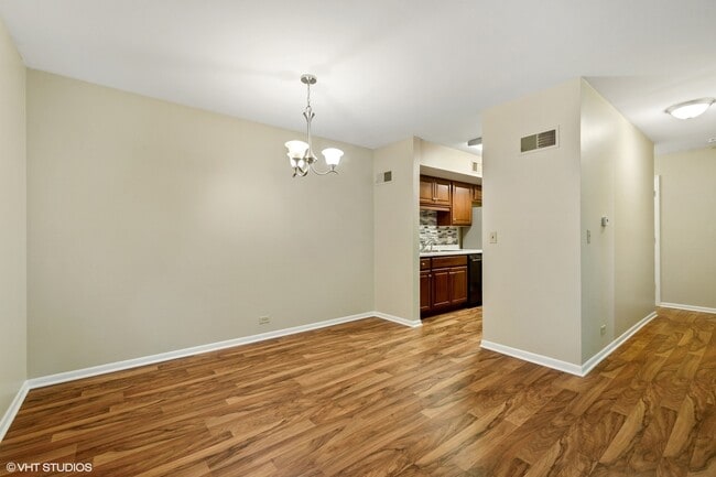 Photo - 520 Shorely Dr Unit 201