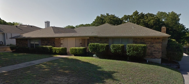 Building Photo - 6008-6010 Shelton St Unit 6008 Shelton Street