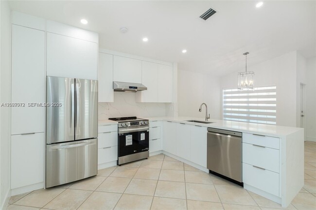 Photo - 812 Garnet Cir