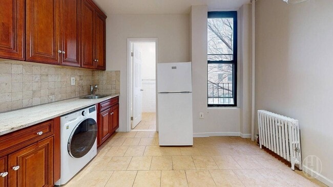 Photo - 318 E 80th St Unit 3W