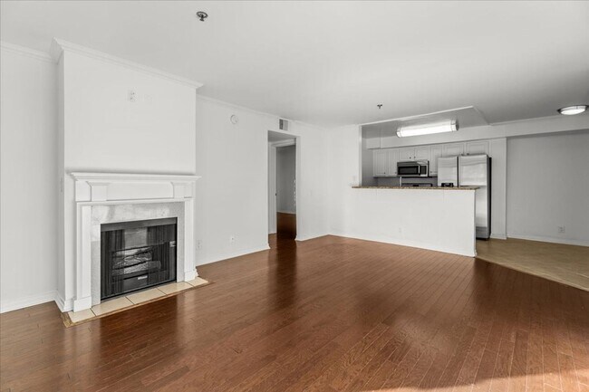 Photo - Bright 3-Bedroom Condo with Balcony and Fi... Unit 102