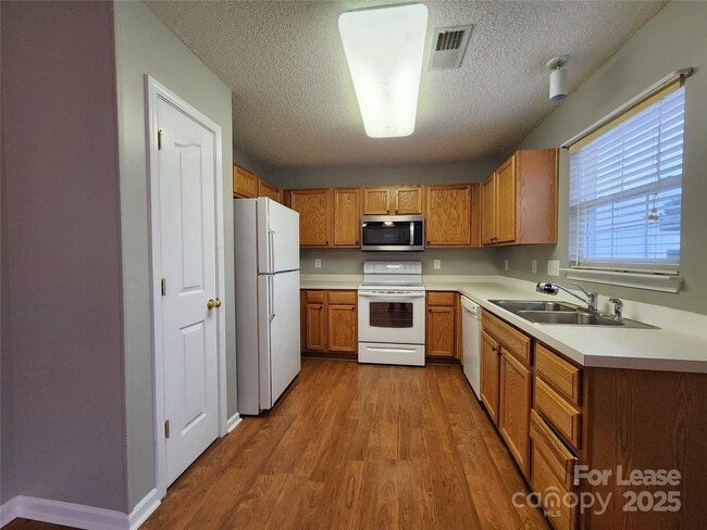 Photo - 6830 Babbling Brook Ln