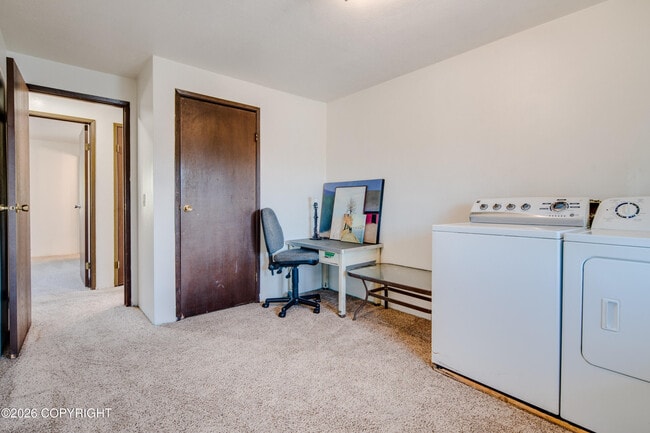 348 Edmonds St Unit upper