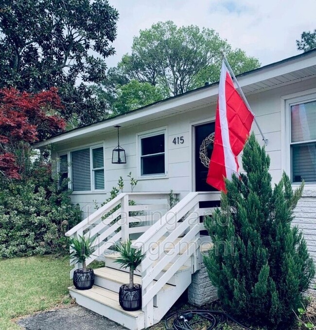 Photo - 415 Limbaker St