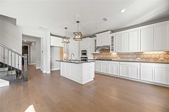 Photo - 2148 Chapman Ln