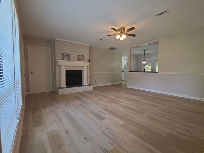Photo - 3711 Conger Rd SW