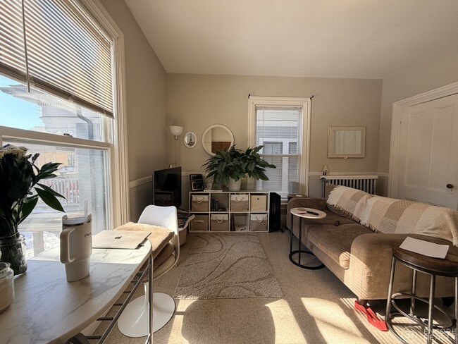 Photo - 8A Forest St. Unit 2R Unidad 2R