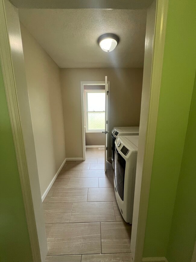 Photo - 1803 E Thornton Dr
