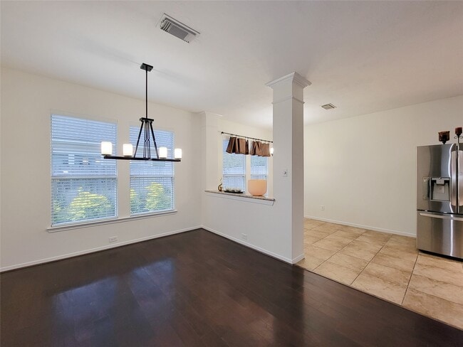 Photo - 5311 Timber Ct Hollow