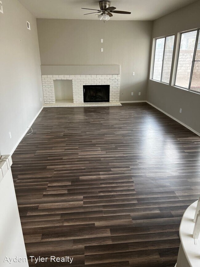 Photo - 5 br, 3 bath House - 3307 Genoa Pl