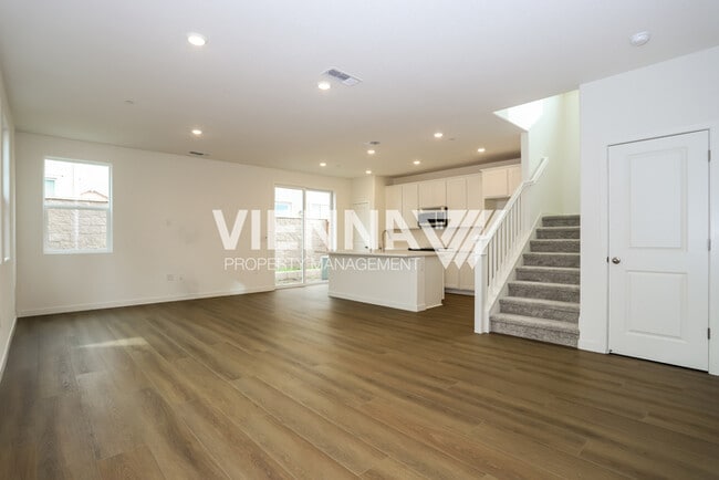 Photo - 1172 Bengal Lp