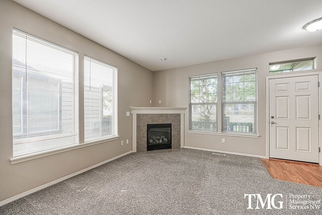 Photo - Gorgeous Two Bedroom Townhome in Hillsboro!