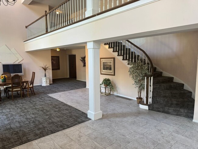 Photo - Spacious Well Kept Condo in West County (B...