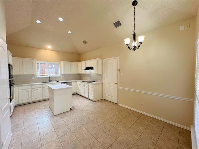 Photo - 705 Pine Lakes Dr