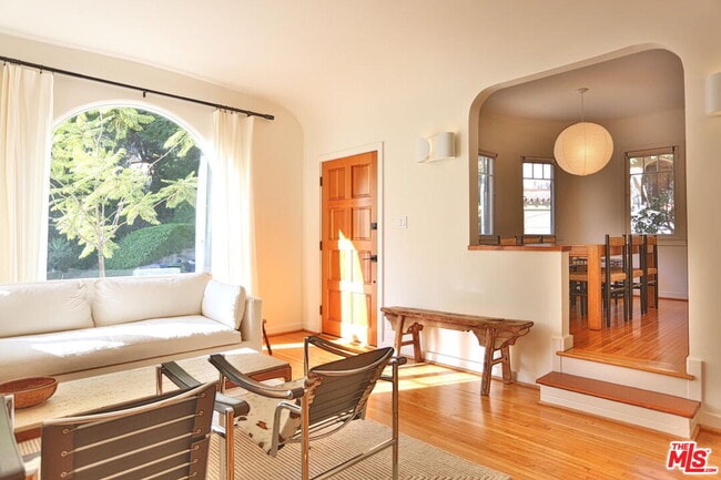 Photo - 2256 Silver Ridge Ave