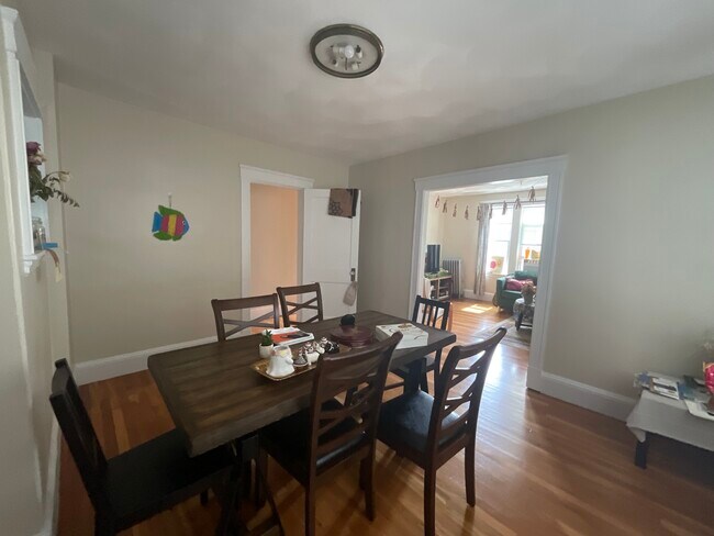 137 Fayerweather St Unit 1