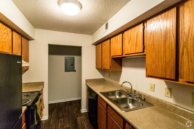2HAB, 2BA - Tennessee/924 Ft² - Cocina - Cumberland Manor Apartments