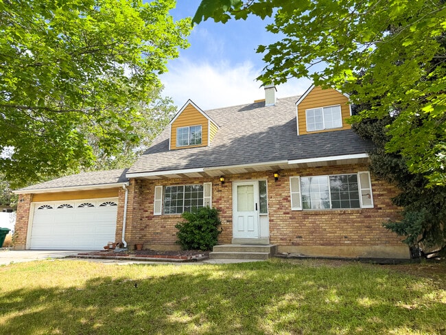Photo - 1038 Cedar Ridge Rd House