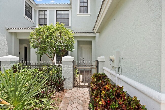 Photo - 14617 Sutherland Ave