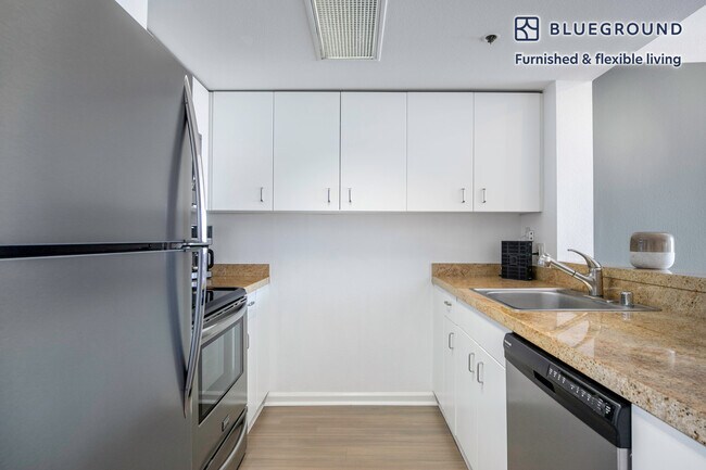 Photo - 2 Townsend St Unit FL8-ID136