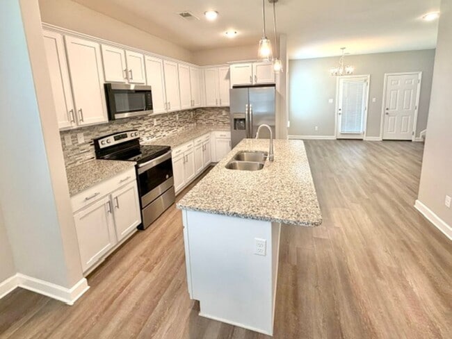 Photo - 305 Azalea Dr Unit 1