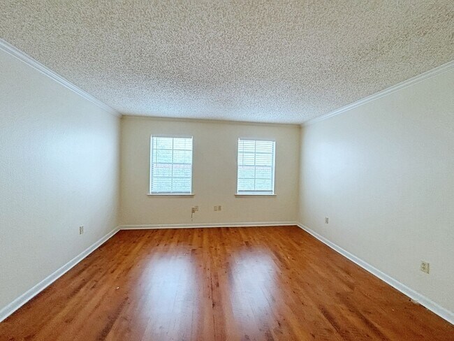 Photo - One Bedroom Upstairs Condo in Mid City - $...