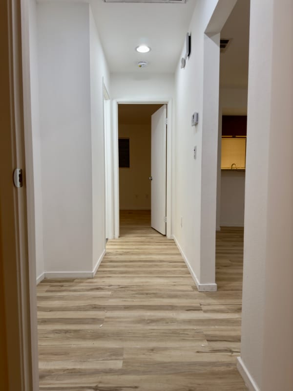 Photo - 1009 Nimrod Ct Unit C