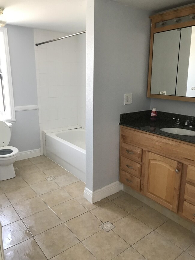 Photo - 1000 S Semoran Blvd