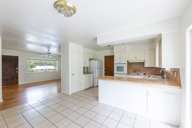 Photo - 9720 Brooks Ln