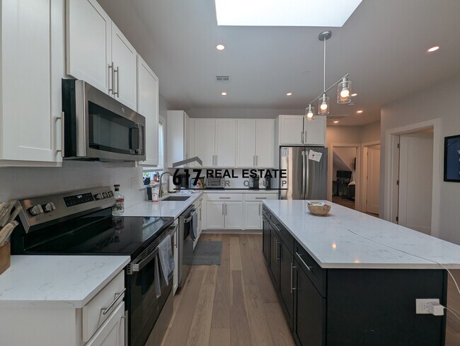 Photo - 51 Fairbanks St Unidad 3