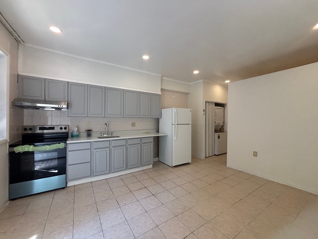 Building Photo - 1000 Christian St Unit 905 Alder St Rental