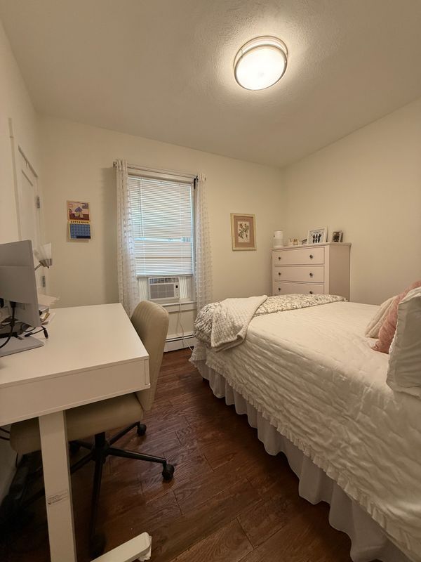 Photo - 229 Charles St