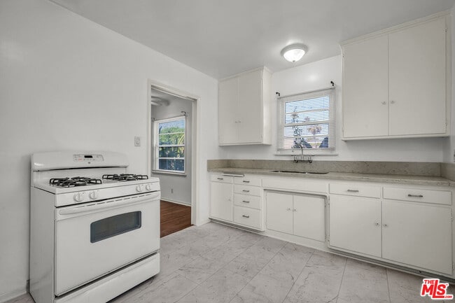 Photo - 4225 Campbell Dr