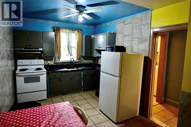 Photo - 1650 UNIVERSITY