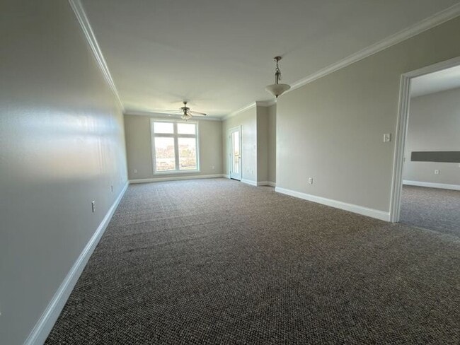 Photo - **Stunning Waterfront Condo in Downtown Knoxville** 2 Bedroom, 2 bath Fully renovated! Available... Unit River Towne #401